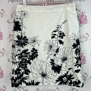 Van huesen studio skirt color block flower Floral Black White Women's Skirt